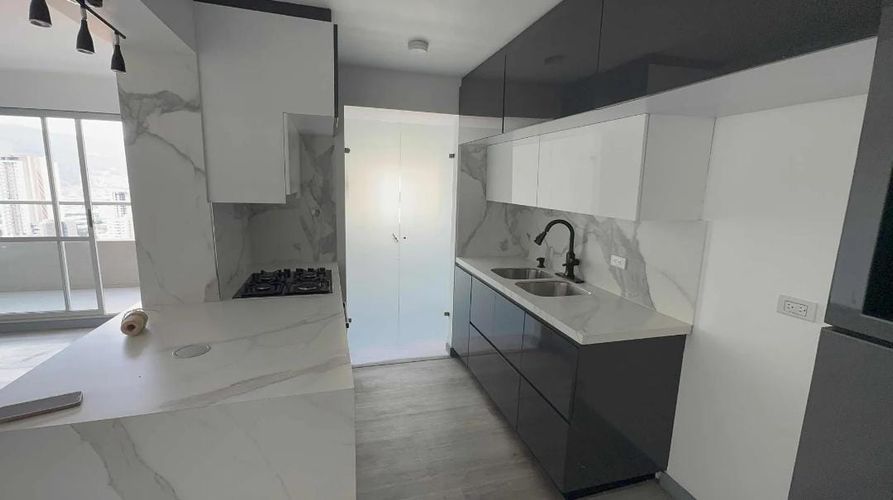 Apartamento de 3 alcobas en venta en Aves Maria, Sabaneta, 90 m² · foto 7 de 24
