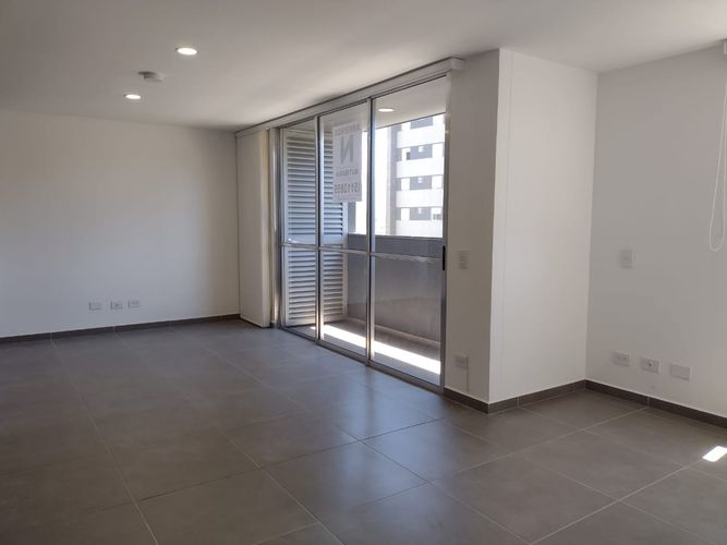 Apartamento de 2 alcobas en arriendo en Shellmar, Medellín, 72 m² · foto 3 de 24