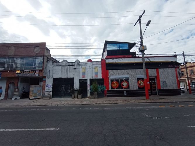 Casa en venta en Colombia, Bogotá, 180 m² · foto 2 de 14