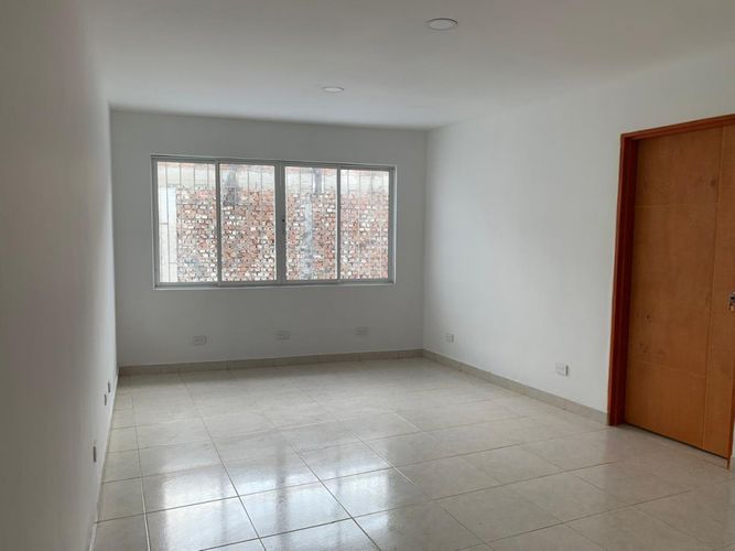 Oficina en arriendo en Versalles, Cali, 163 m² · foto 2 de 19