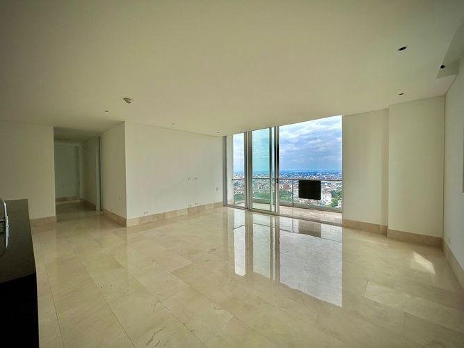 Apartamento de 3 alcobas en venta en Bellavista, Cali, 172 m² · foto 3 de 23