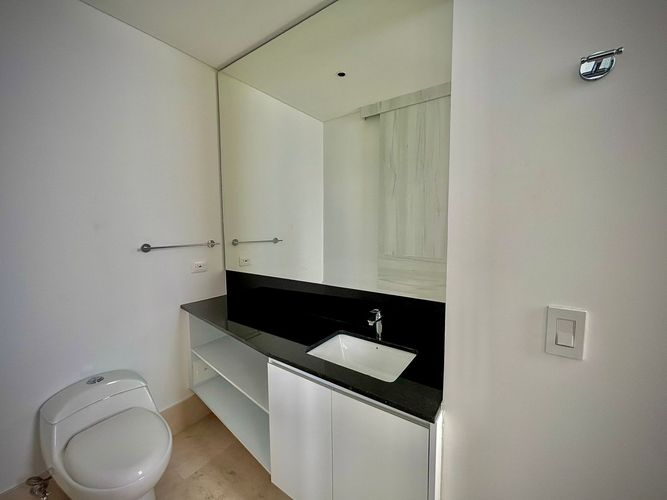 Apartamento de 3 alcobas en venta en Bellavista, Cali, 172 m² · foto 15 de 23