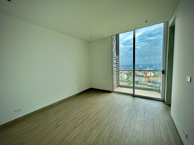 Apartamento de 3 alcobas en venta en Bellavista, Cali, 172 m² · foto 18 de 23