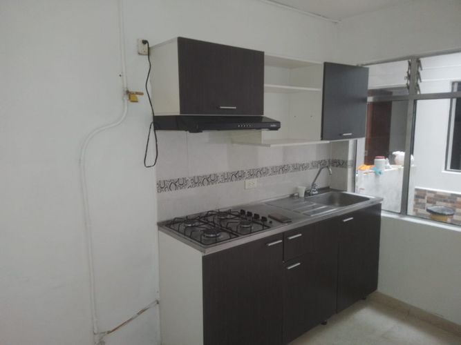 Oficina en arriendo en Los Naranjos, Envigado, 148 m² · foto 2 de 14
