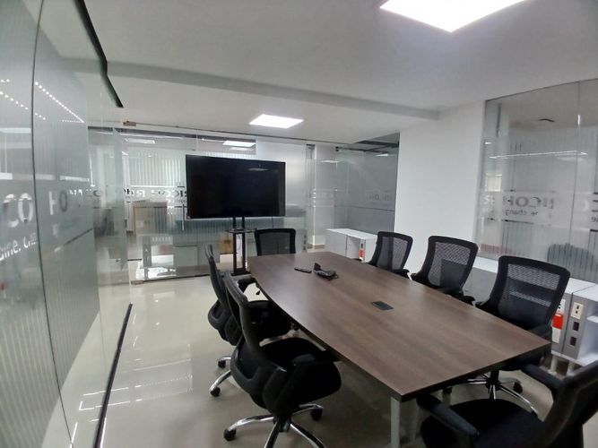 Oficina en arriendo en Laureles, Medellín, 217 m² · foto 5 de 17