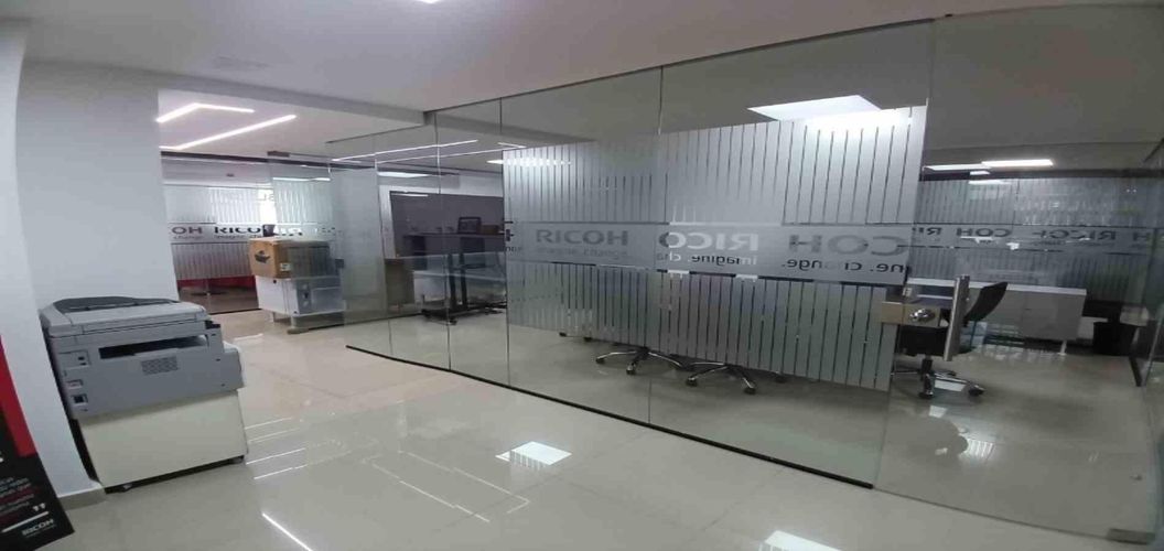 Oficina en arriendo en Laureles, Medellín, 217 m² · foto 6 de 17