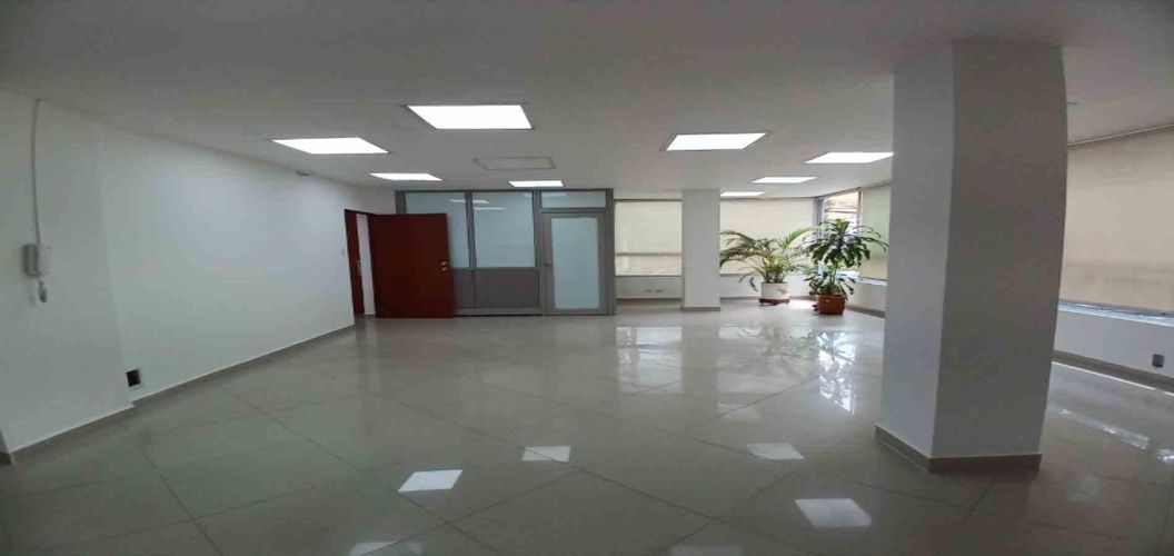 Oficina en arriendo en Laureles, Medellín, 217 m² · foto 12 de 17
