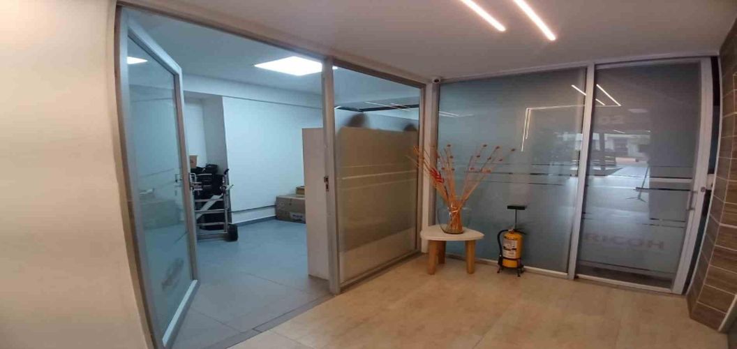 Oficina en arriendo en Laureles, Medellín, 217 m² · foto 17 de 17
