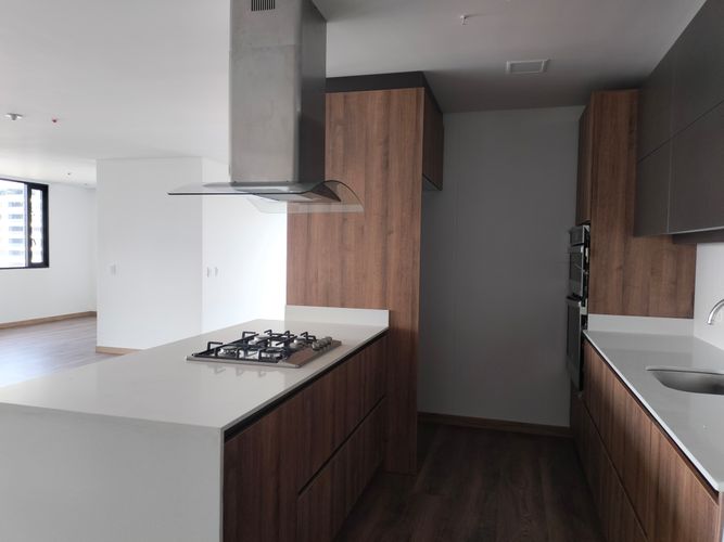 Apartamento de 3 alcobas en arriendo en Las Palmas, Medellín, 143 m² · foto 6 de 19