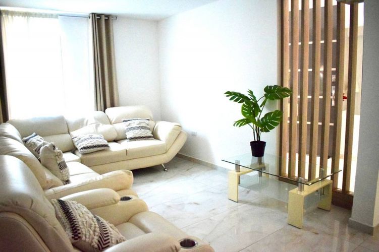 Casa de 4 alcobas en venta en Guayanas, Floridablanca, 250 m² · foto 21 de 24
