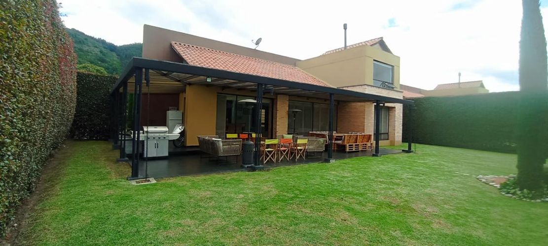 Casa de 5 alcobas en venta en Vereda La Balsa, Chía, 440 m² · foto 3 de 24
