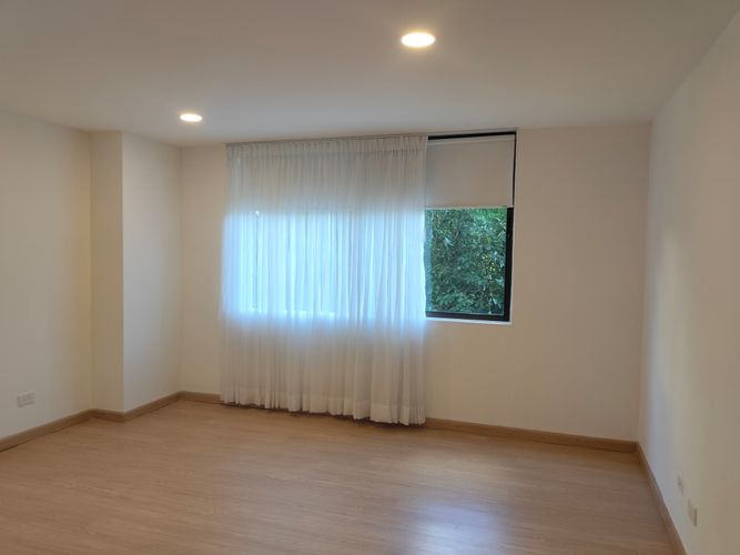 Apartamento de 3 alcobas en arriendo en El Poblado, Medellín, 163 m² · foto 8 de 20