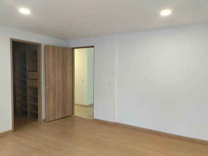 Apartamento de 3 alcobas en arriendo en El Poblado, Medellín, 163 m² · foto 9 de 20
