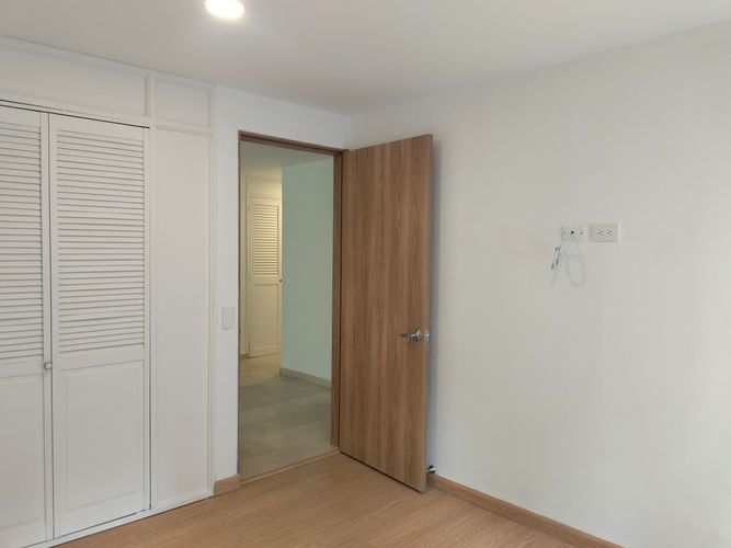 Apartamento de 3 alcobas en arriendo en El Poblado, Medellín, 163 m² · foto 13 de 20