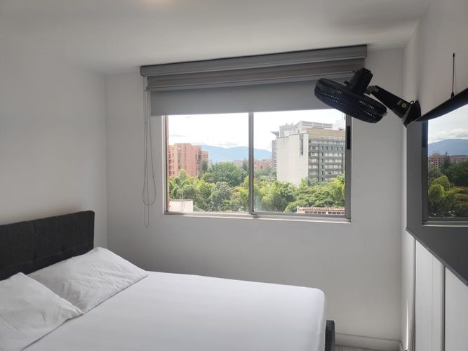 Apartamento de 3 alcobas en arriendo en Oviedo, Medellín, 90 m² · foto 10 de 19