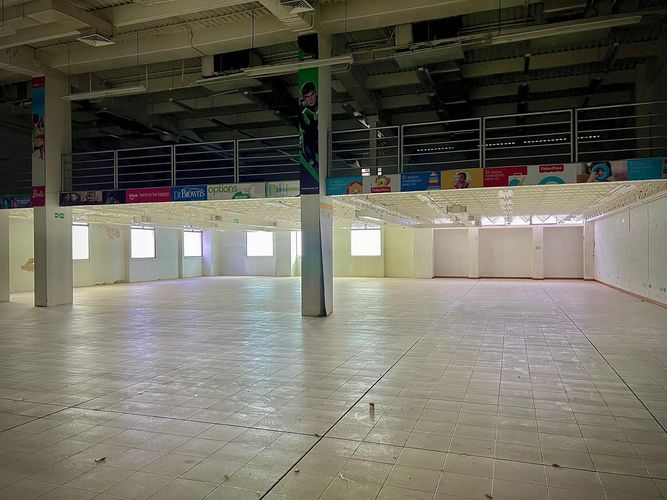 Local en venta en Oviedo, Medellín, 520 m² · foto 9 de 12