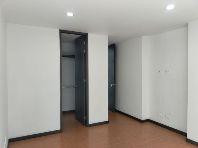 Apartamento de 3 alcobas en arriendo en Loma Benedictinos, Envigado, 134 m² · foto 13 de 19
