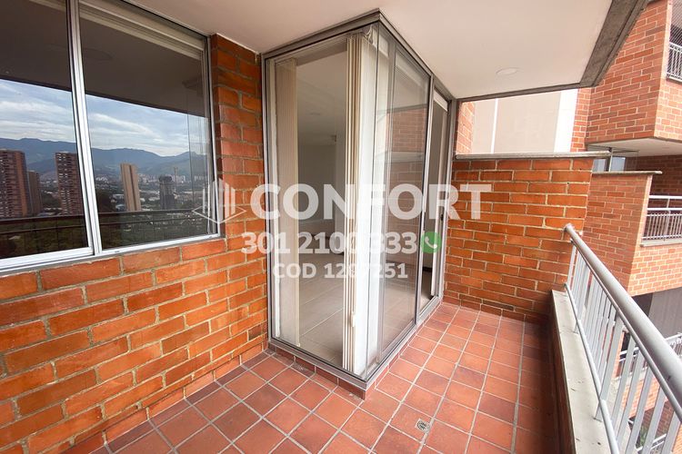 Apartamento de 3 alcobas en arriendo en El Poblado, Medellín, 97 m² · foto 7 de 24