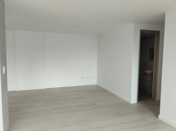 Apartamento de 3 alcobas en venta en Otraparte, Envigado, 96 m² · foto 2 de 17