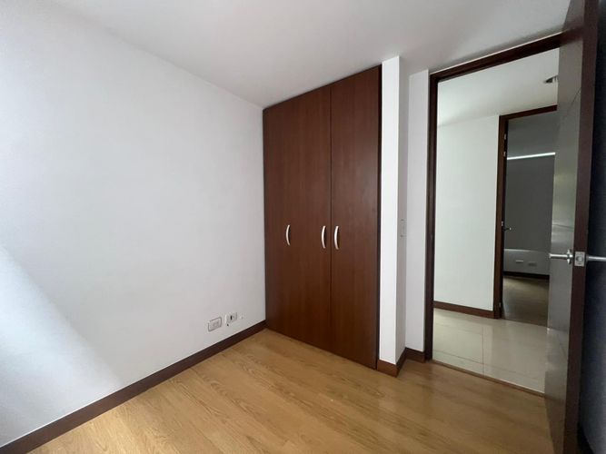 Apartamento de 3 alcobas en arriendo en Cumbres, Envigado, 90 m² · foto 8 de 18