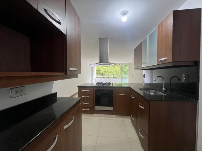 Apartamento de 3 alcobas en arriendo en Otraparte, Envigado, 98 m² · foto 4 de 18