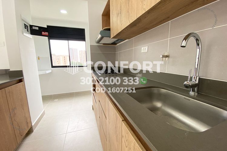 Apartamento de 3 alcobas en arriendo en Loma Del Indio, Medellín, 78 m² · foto 5 de 24