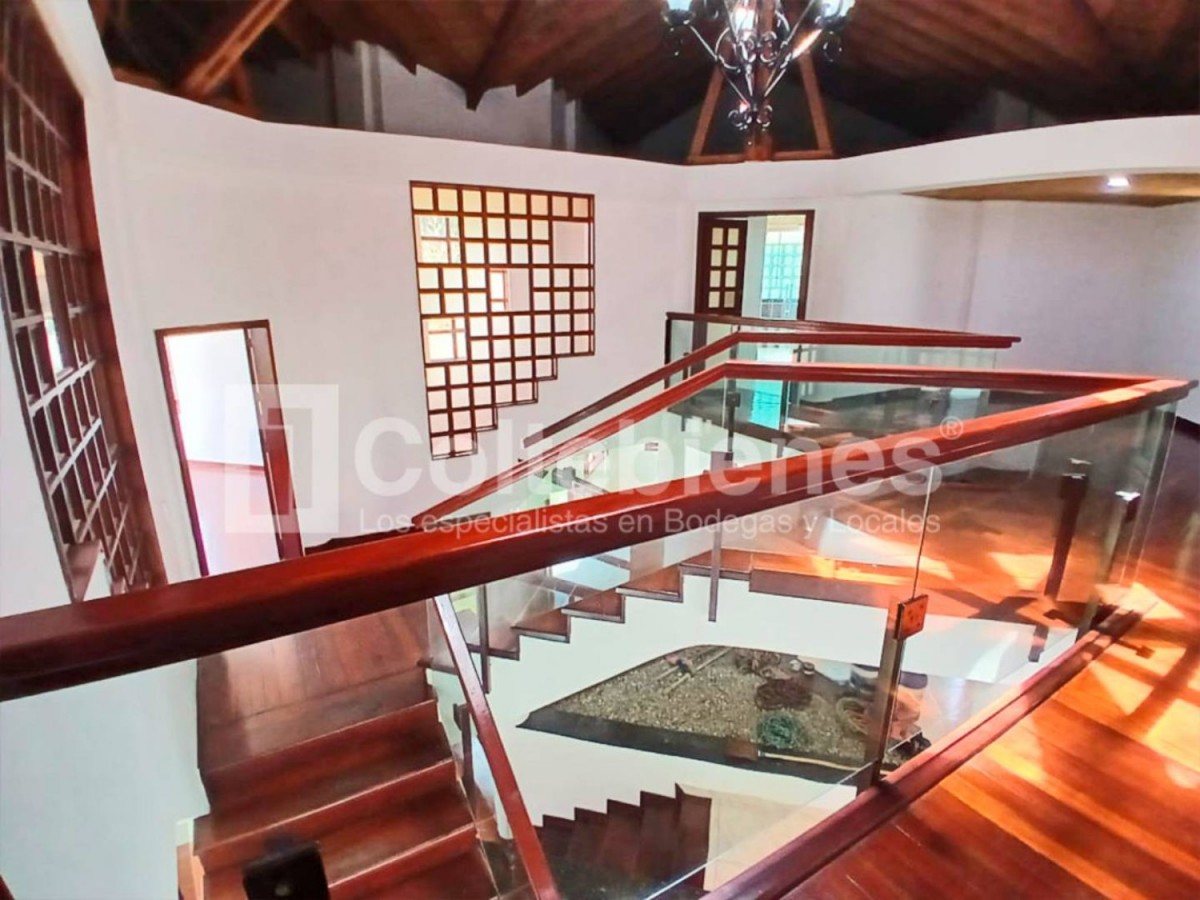 4BR House in Santa catalina (467 m²) - 4