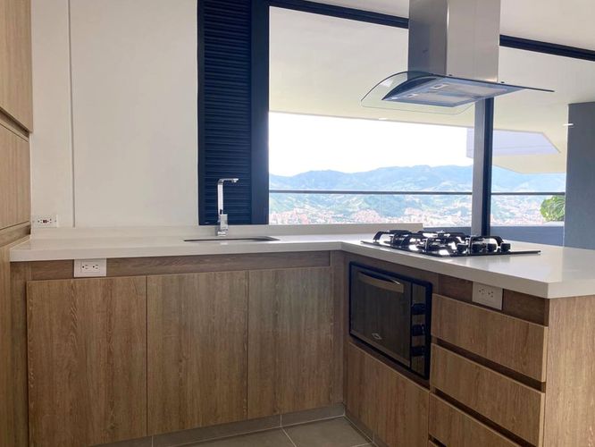 Apartamento de 3 alcobas en arriendo en El Poblado, Medellín, 111 m² · foto 6 de 19