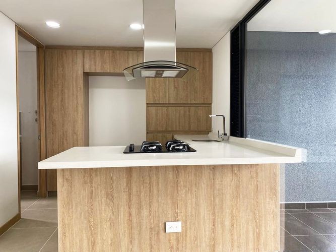 Apartamento de 3 alcobas en arriendo en El Poblado, Medellín, 111 m² · foto 7 de 19