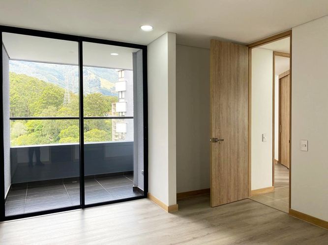 Apartamento de 3 alcobas en arriendo en El Poblado, Medellín, 111 m² · foto 8 de 19