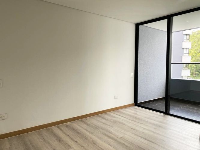 Apartamento de 3 alcobas en arriendo en El Poblado, Medellín, 111 m² · foto 9 de 19