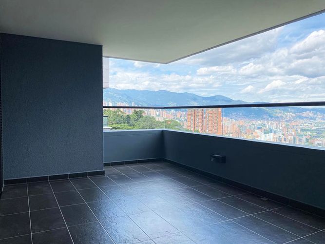Apartamento de 3 alcobas en arriendo en El Poblado, Medellín, 111 m² · foto 18 de 19