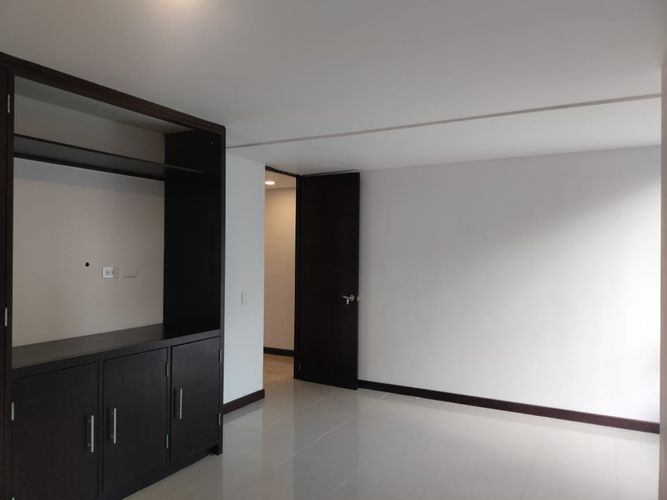 Apartamento de 3 alcobas en arriendo en Patio Bonito, Medellín, 154 m² · foto 9 de 19