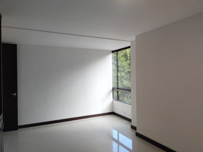 Apartamento de 3 alcobas en arriendo en Patio Bonito, Medellín, 154 m² · foto 11 de 19