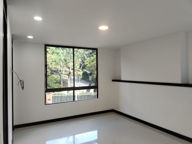 Apartamento de 3 alcobas en arriendo en Patio Bonito, Medellín, 154 m² · foto 15 de 19