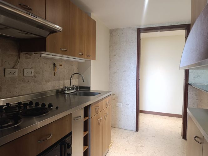 Apartamento de 1 alcoba en arriendo en Santa María De Los Ángeles, Medellín, 53 m² · foto 3 de 12