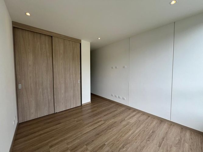 Apartamento de 2 alcobas en arriendo en Sajonia, Rionegro, 126 m² · foto 10 de 13