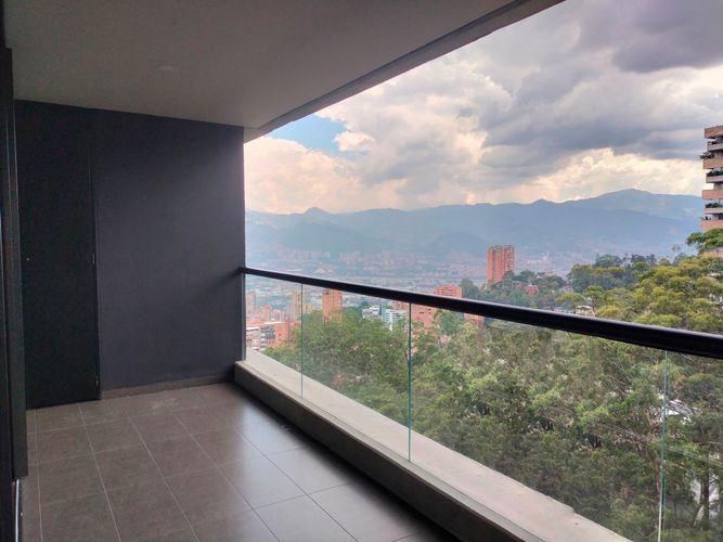Apartamento de 2 alcobas en venta en El Poblado, Medellín, 106 m² · foto 18 de 18