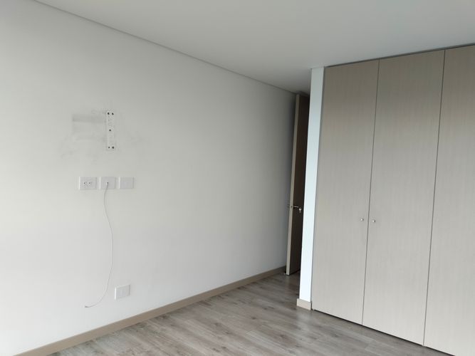 Apartamento de 2 alcobas en arriendo en El Poblado, Medellín, 106 m² · foto 10 de 18