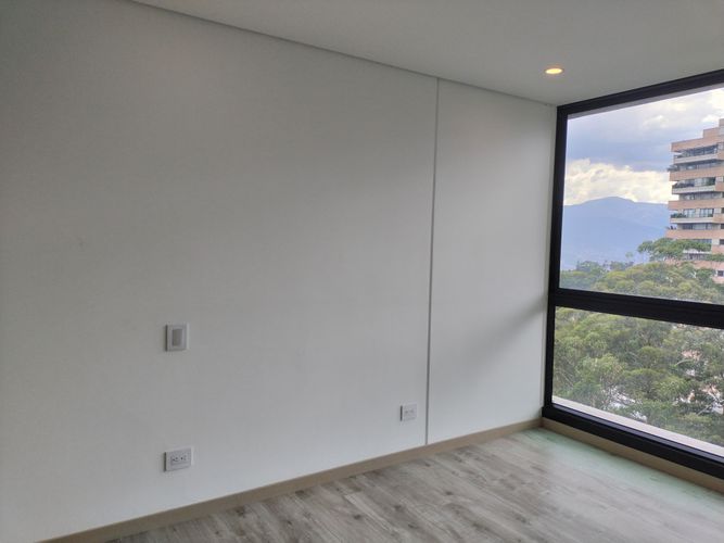 Apartamento de 2 alcobas en arriendo en El Poblado, Medellín, 106 m² · foto 11 de 18