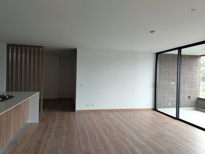 Apartamento de 2 alcobas en venta en El Poblado, Medellín, 117 m² · foto 4 de 20