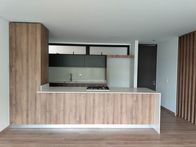 Apartamento de 2 alcobas en venta en El Poblado, Medellín, 117 m² · foto 5 de 20