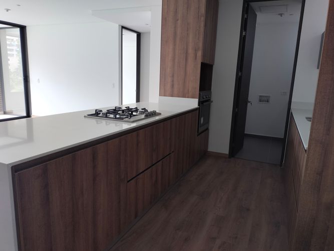 Apartamento de 2 alcobas en venta en El Poblado, Medellín, 117 m² · foto 7 de 20