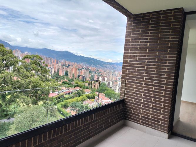Apartamento de 2 alcobas en venta en El Poblado, Medellín, 117 m² · foto 20 de 20