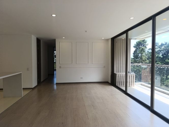 Apartamento de 2 alcobas en venta en El Poblado, Medellín, 110 m² · foto 2 de 18