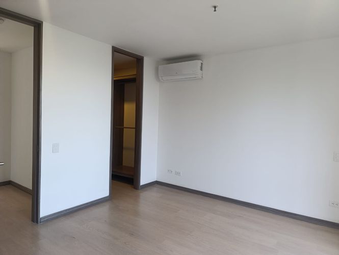Apartamento de 2 alcobas en venta en El Poblado, Medellín, 110 m² · foto 11 de 18