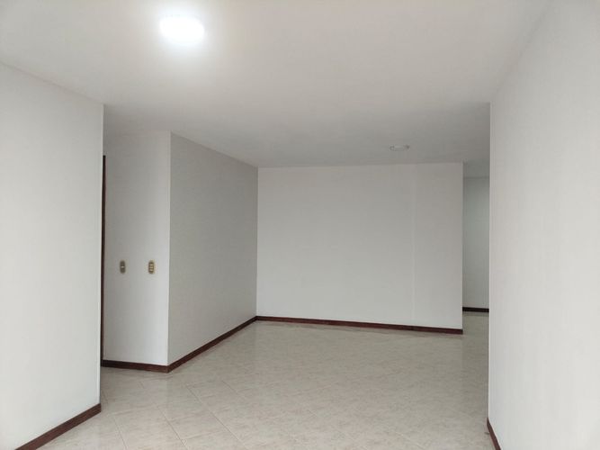 Apartamento de 3 alcobas en arriendo en El Portal, Envigado, 100 m² · foto 4 de 18
