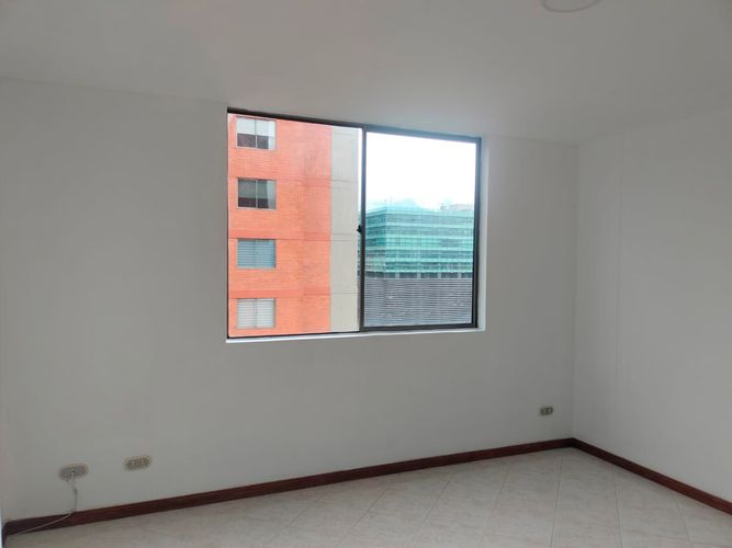 Apartamento de 3 alcobas en arriendo en El Portal, Envigado, 100 m² · foto 10 de 18