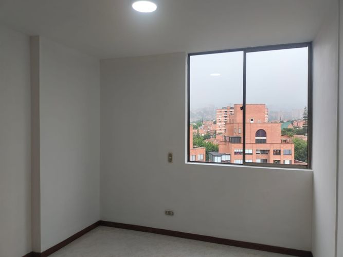 Apartamento de 3 alcobas en arriendo en El Portal, Envigado, 100 m² · foto 11 de 18