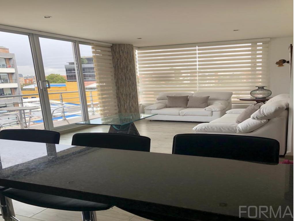 Apartamento en venta en San Patricio, Bogotá · foto 3 de 10